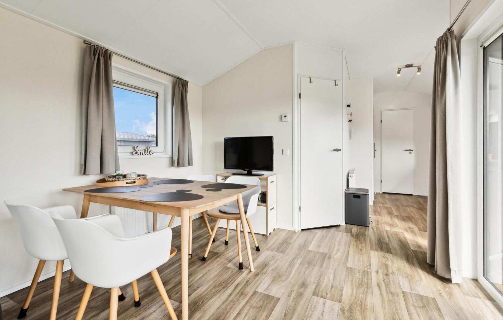 Awesome home in Süsel with WiFi&2 Bedrooms Susel Exterior foto