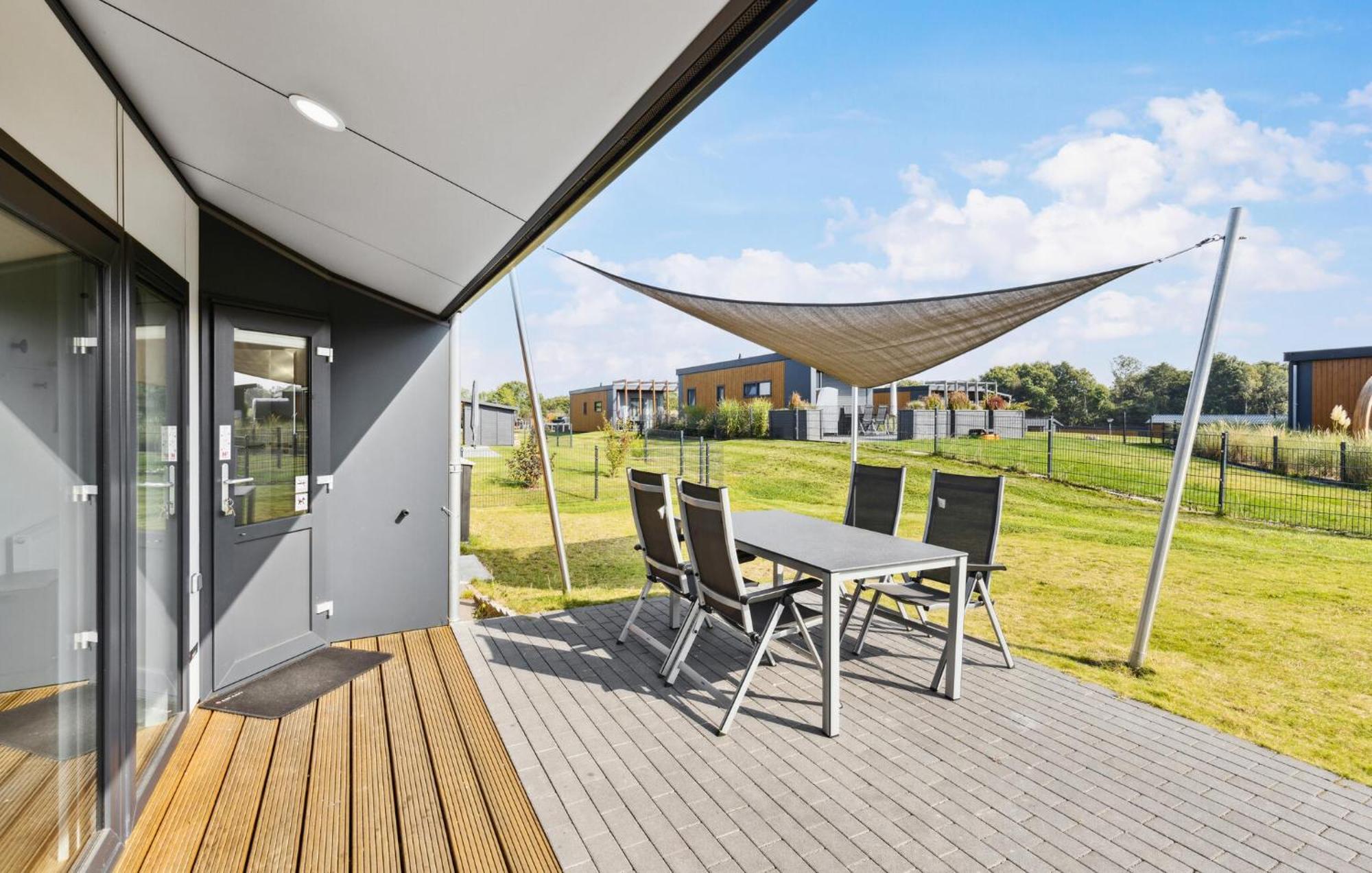 Awesome home in Süsel with WiFi&2 Bedrooms Susel Exterior foto