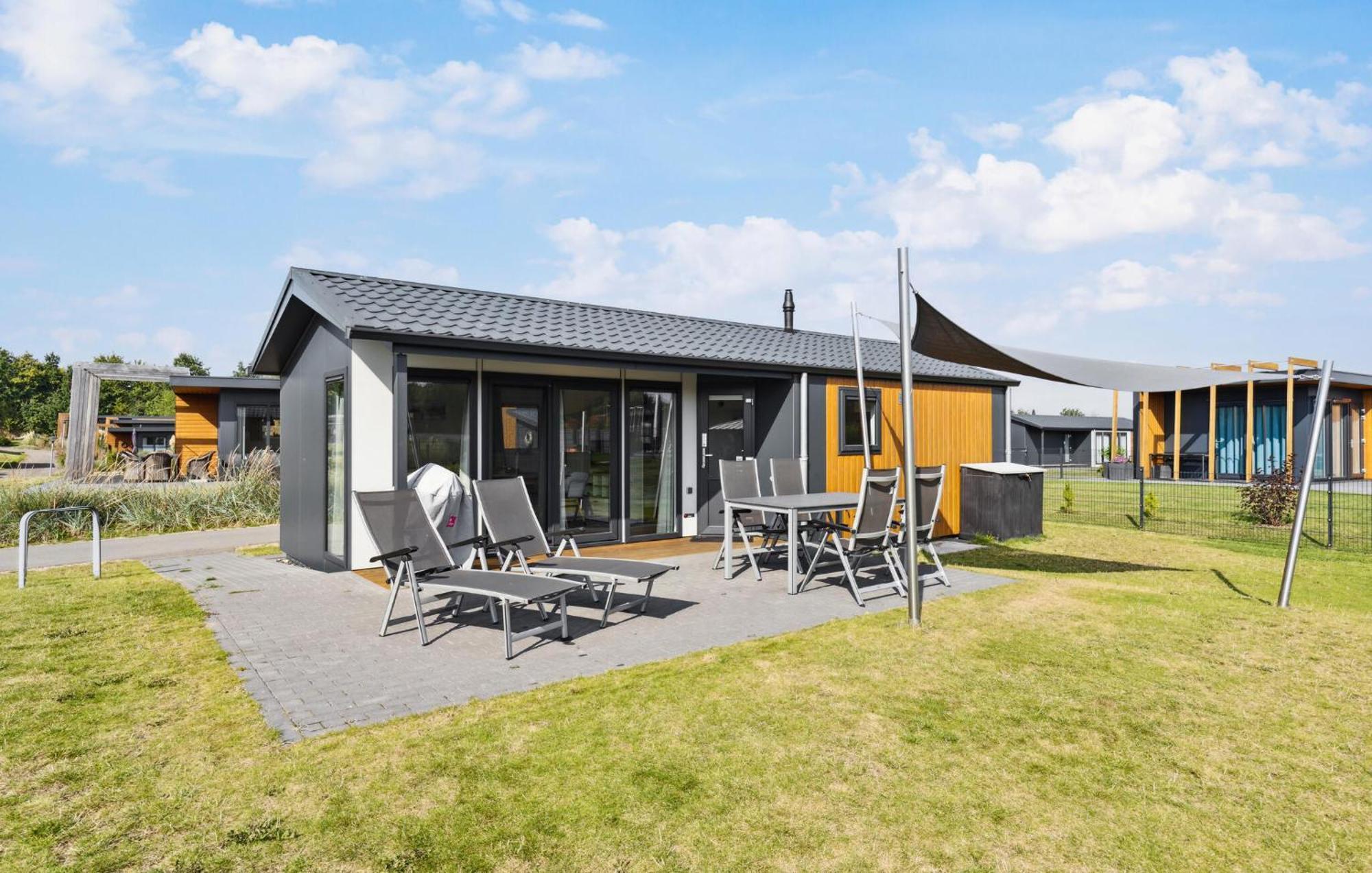 Awesome home in Süsel with WiFi&2 Bedrooms Susel Exterior foto
